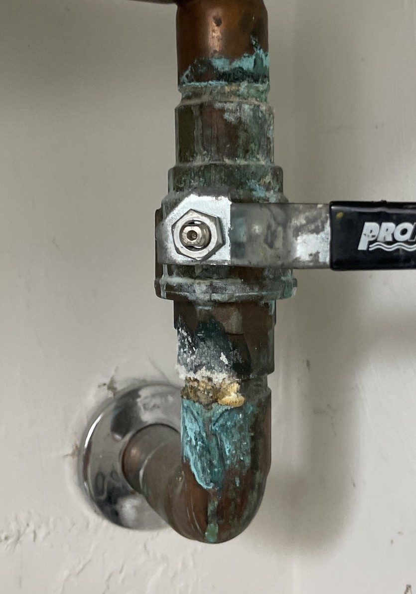 Mineral scale and green oxidation on ball valve